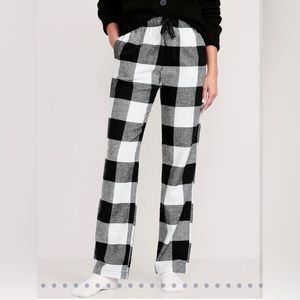 OLD NAVY loose sleeping pants for women size XS/ Tp color trii  purple  white